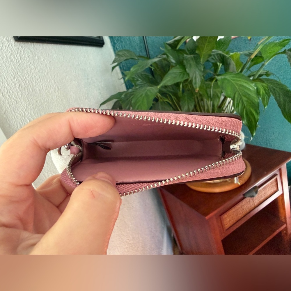 NWT Coach Zip Card Case In Signature Canvas - CW883 Silver/Tan/Dusty Pink $118 - Picture 12 of 14